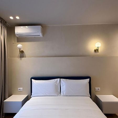 Vater Apartments Тирана Екстер'єр фото