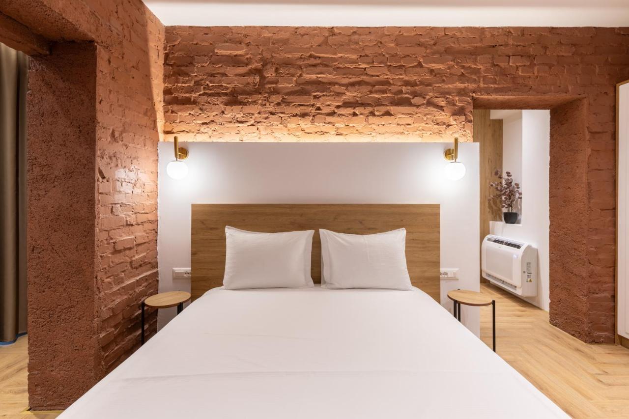 Vater Apartments Тирана Екстер'єр фото