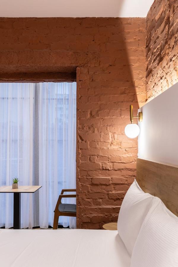 Vater Apartments Тирана Екстер'єр фото
