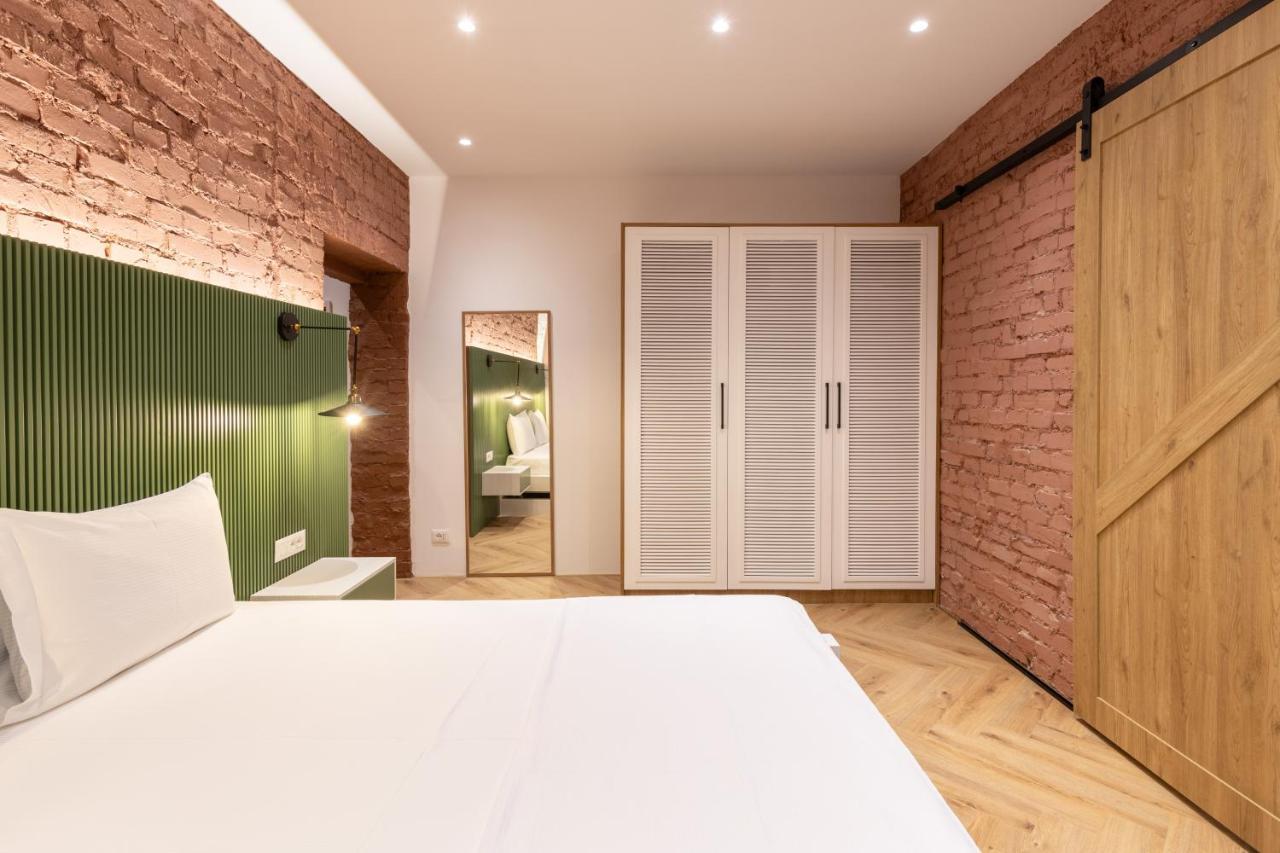 Vater Apartments Тирана Екстер'єр фото