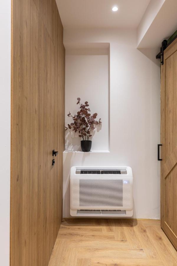 Vater Apartments Тирана Екстер'єр фото