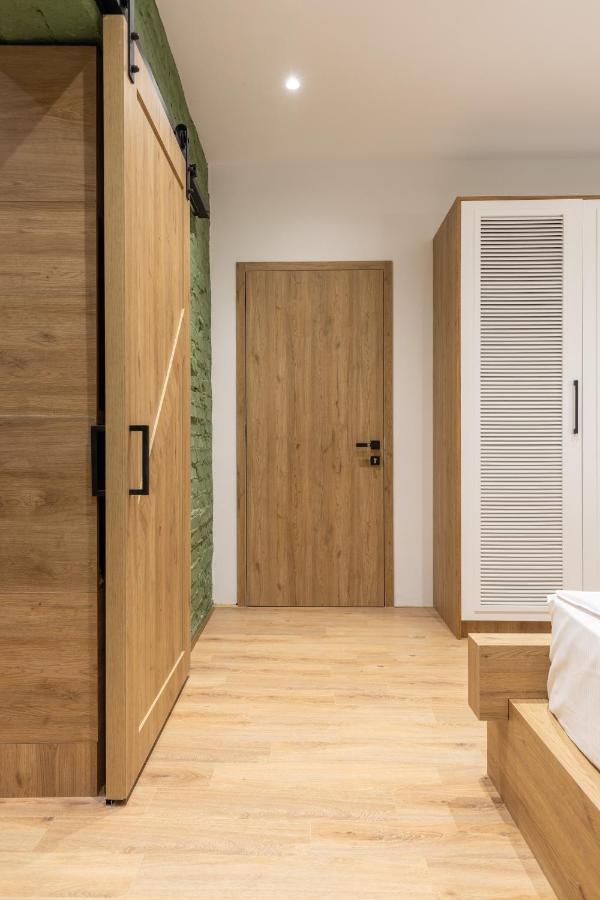 Vater Apartments Тирана Екстер'єр фото