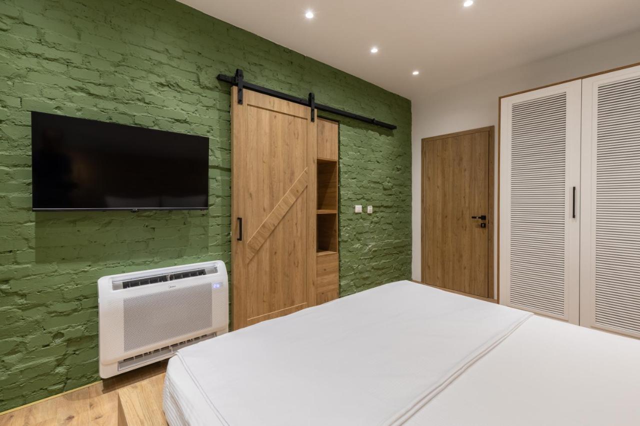 Vater Apartments Тирана Екстер'єр фото