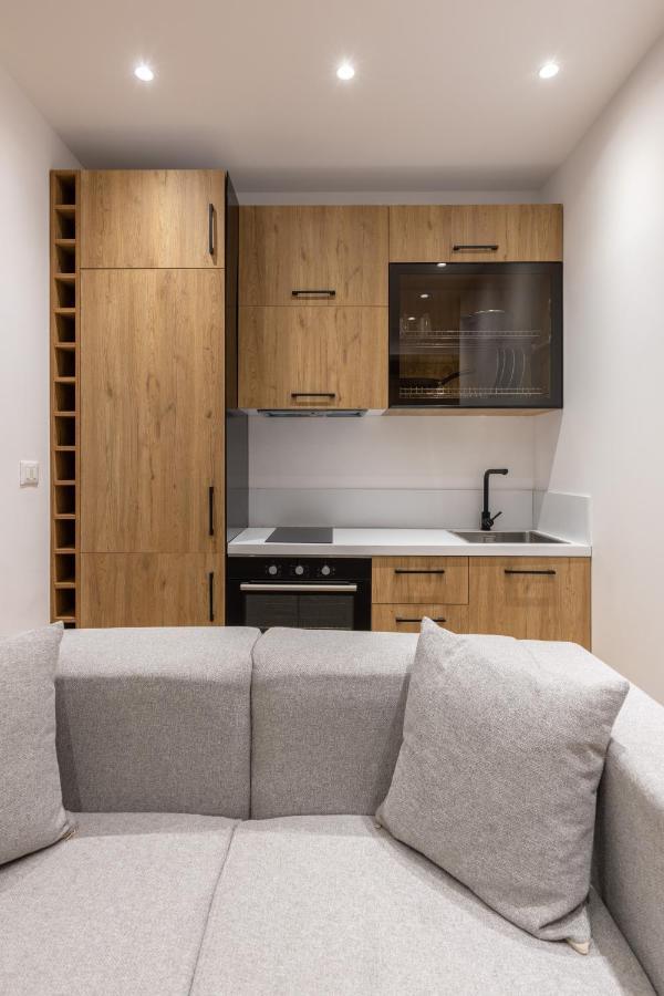 Vater Apartments Тирана Екстер'єр фото