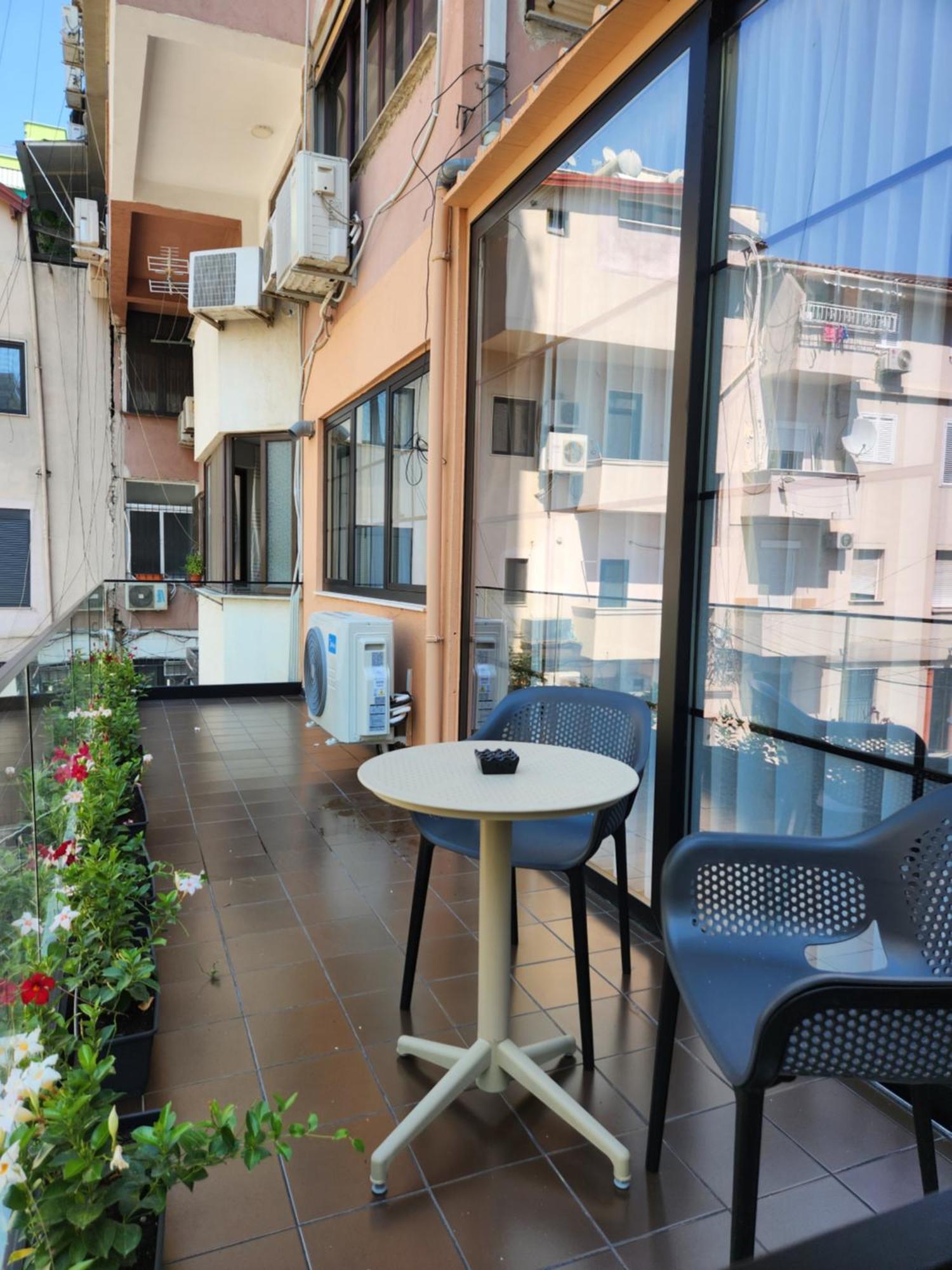 Vater Apartments Тирана Екстер'єр фото
